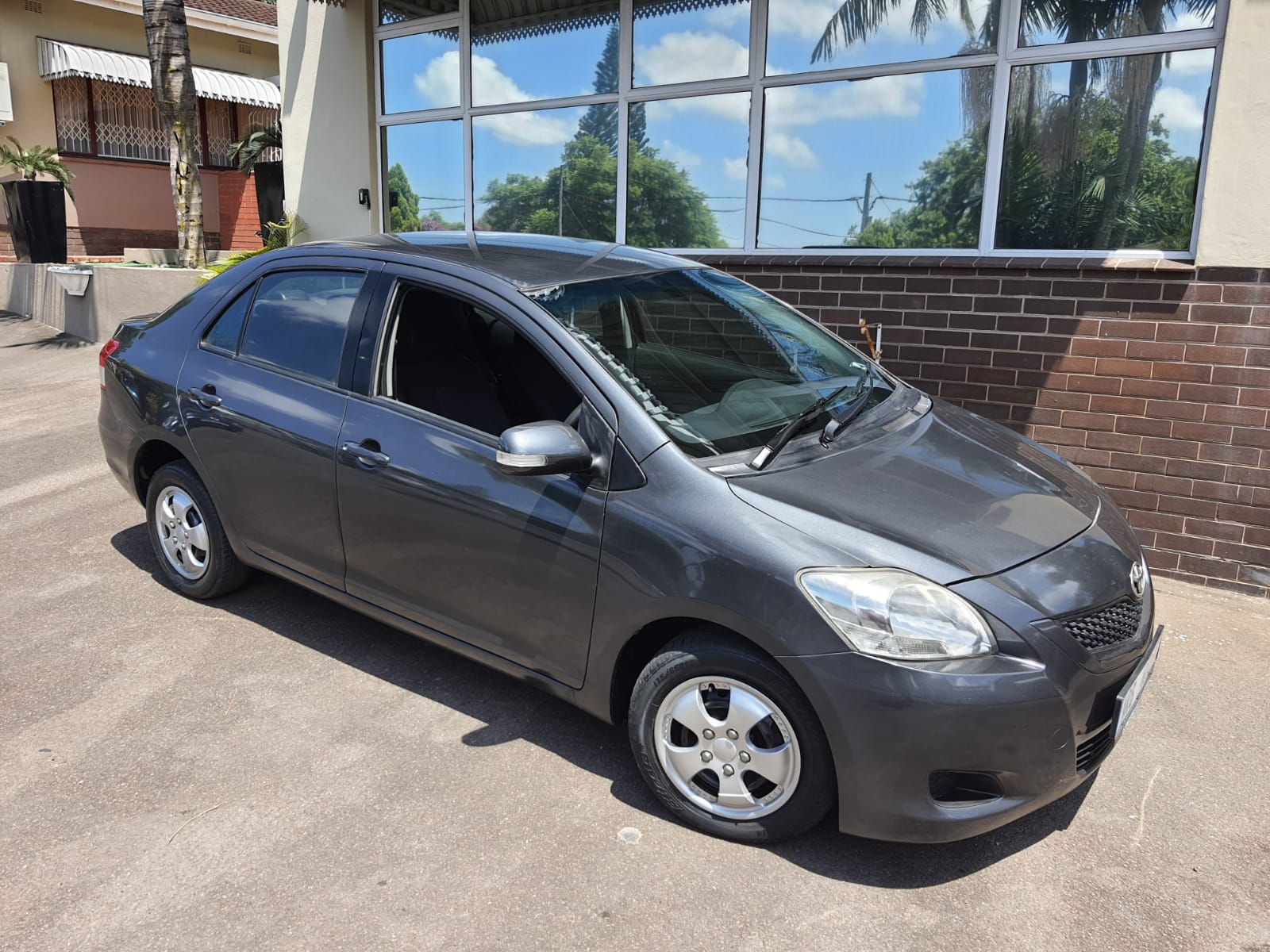 2010Yaris3